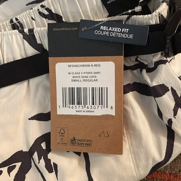 THE NORTH FACE Women's Class V Pathfinder Belted Shorts Small - Picture 3 of 6